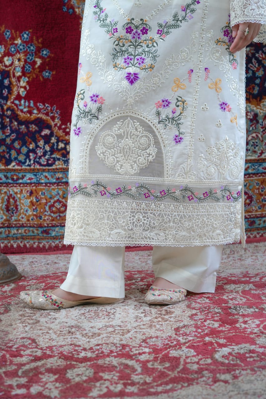 Cool Grey Embroidered 3-Piece Lawn Suit with Printed Silk Chiffon Dupatta - sitarastyle.com