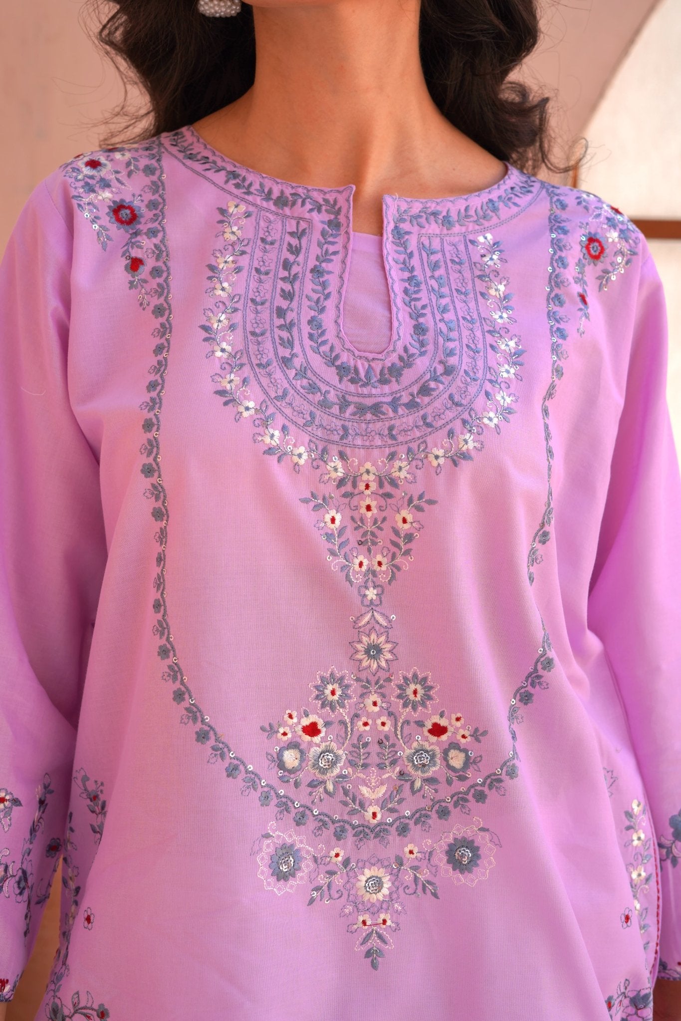 Lilac Pink Thread Work Embroidered 3-Piece Lawn Suit – Gol Ghera Hem - sitarastyle.com