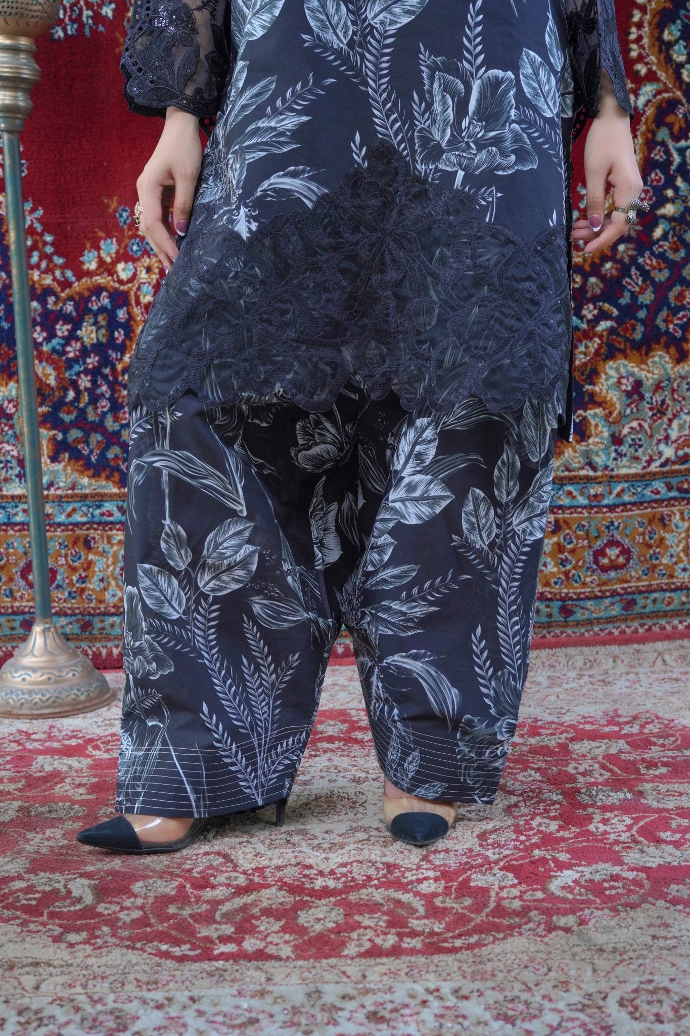 Printed Lawn 3-Piece Suit with Farshi Shalwar & Monar Dupatta - sitarastyle.com