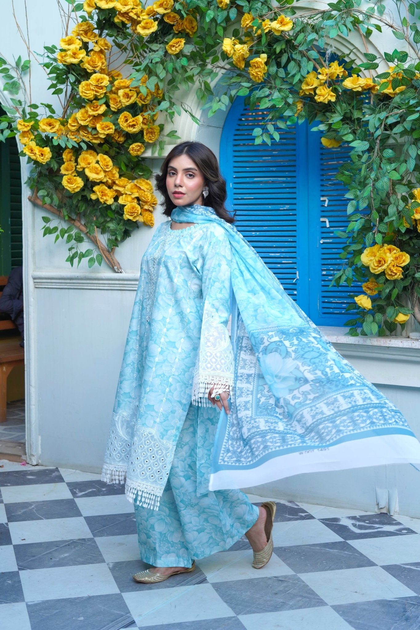 Printed Lawn 3-Piece Suit with Silk Chiffon Dupatta & Flapper Trouser - sitarastyle.com