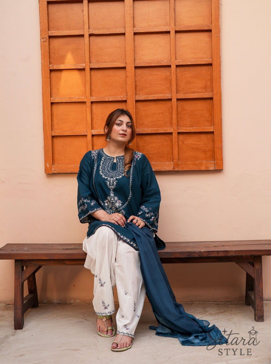 3 Piece Gol Ghera Lawn Suit with Thread Work Embroidery